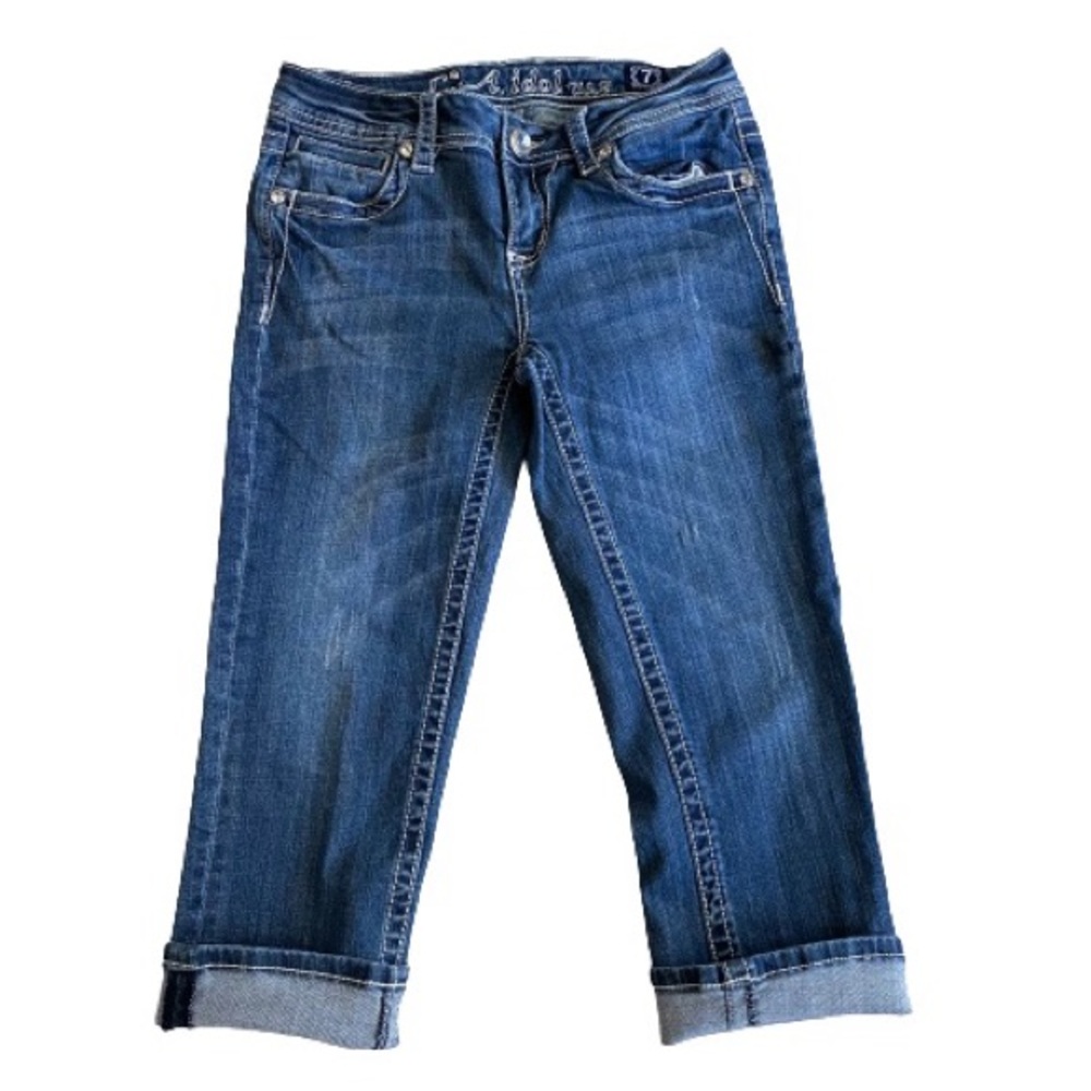 LA Idol Capris Embroidered and Studded